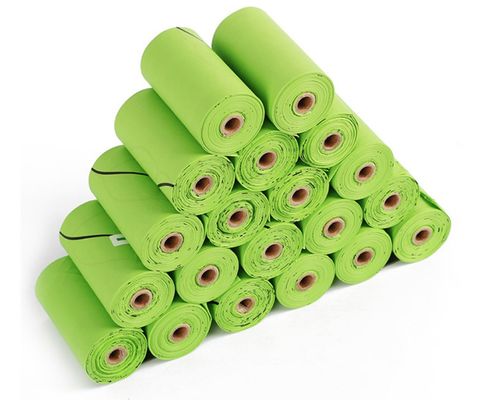 Soem bereiten biologisch abbaubare Kompost-Taschen des Hundeheck-40L auf