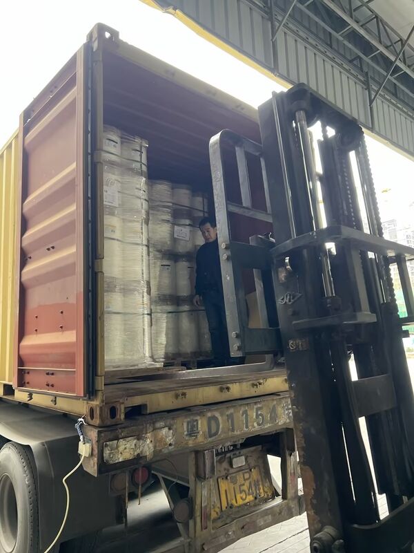 Wärmeaktivierter PET-Wärmelaminierungsfilm mit Feuchtigkeitsdichtheit und weichen Härten für professionelle Verpackungen